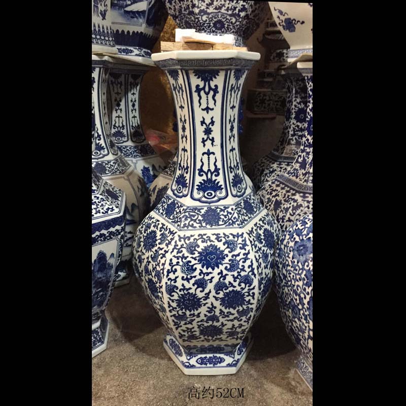 Jingdezhen porcelain 50 to 55 to 60 cm abnormity antique porcelain vase lion figure porcelain vase polyhedral bottle picture