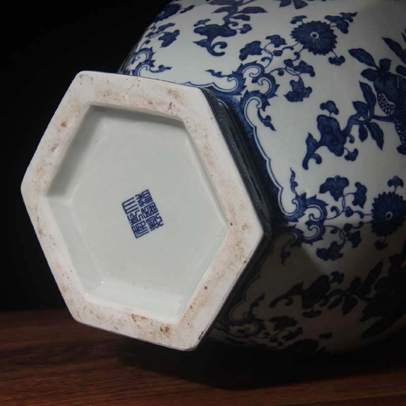 Jingdezhen blue and white dragon hand - made five Kong Bian porous porcelain ceramic pot candles bouquet Chinese fish dishes porcelain vase
