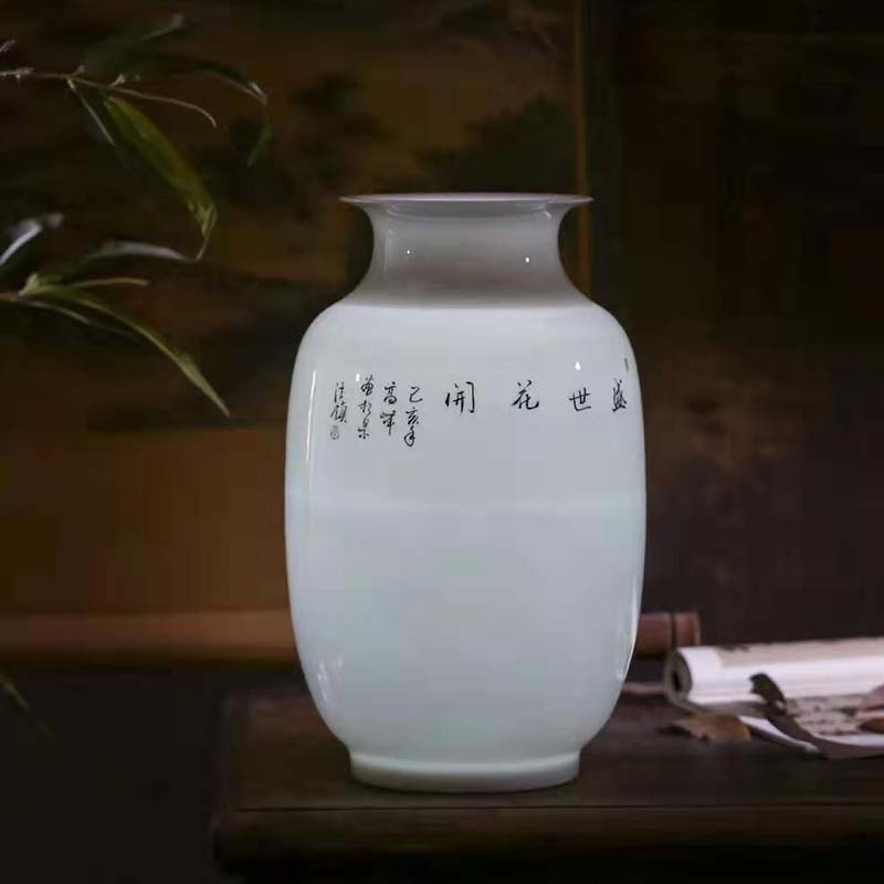 Jingdezhen high - grade knives half the about 30 cm high mud vase gift Jingdezhen porcelain vase transparent bottle by hand