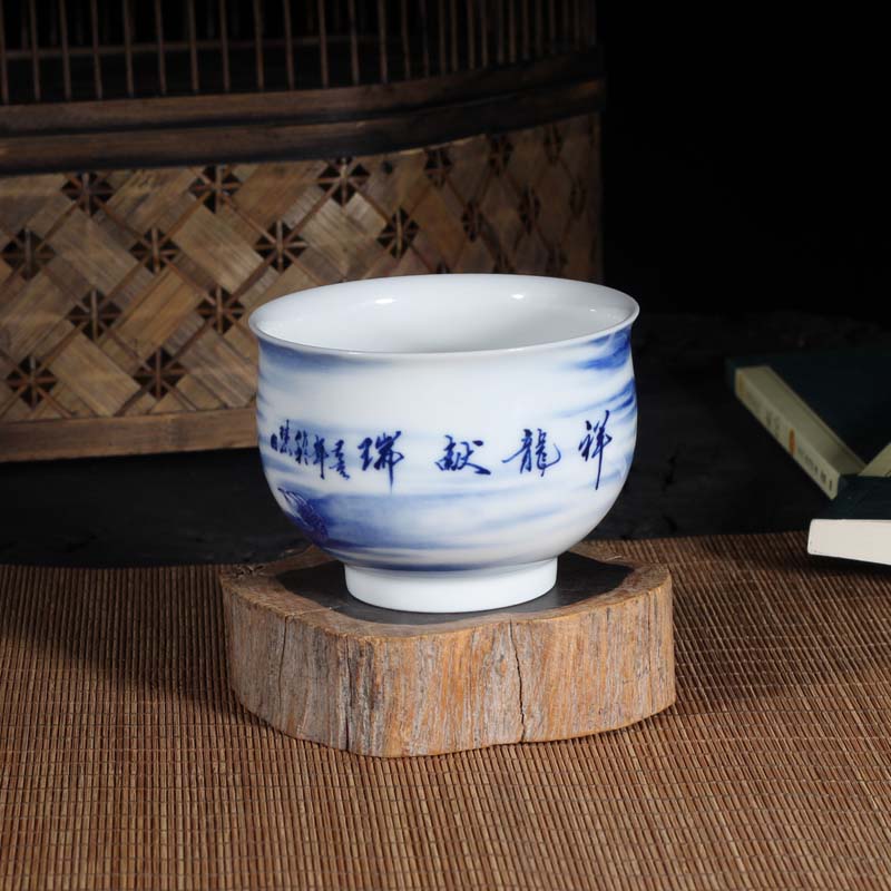 Jingdezhen blue and white maintain manual painting only three tureen dragon cup master cup tong qu firewood master CPU