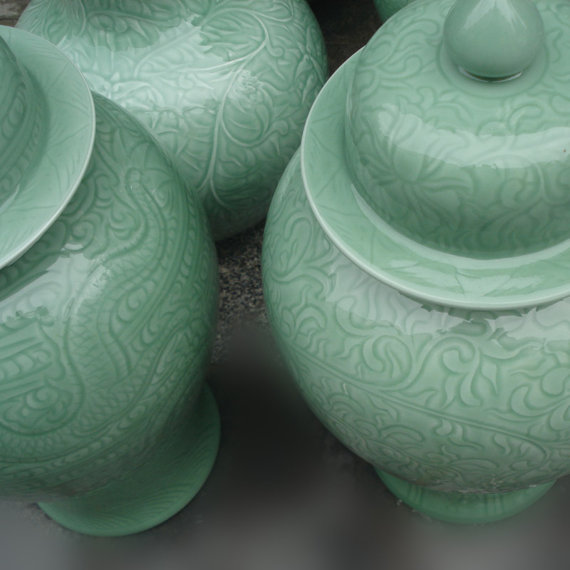Jingdezhen hand - carved bound branch lotus lines and dragon decoration general pot pea green, pure color general display tank