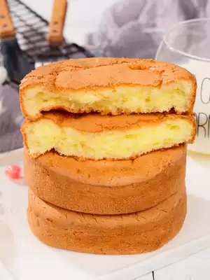 Handmade glutinous rice cake, egg cake, Russian traditional old-fashioned national snack, net celebrity, delicious pastry, soft bread snack