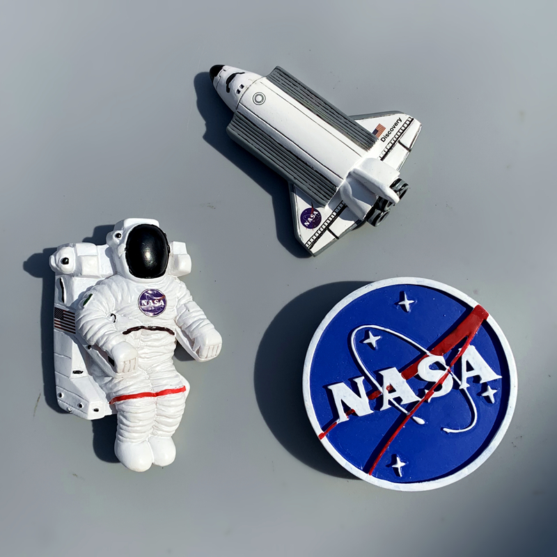 Cartoon Creative Aviation Message Sticker Magnetic Fridge Decorative Sticker astronaut US NASA refrigerator stickup magnet