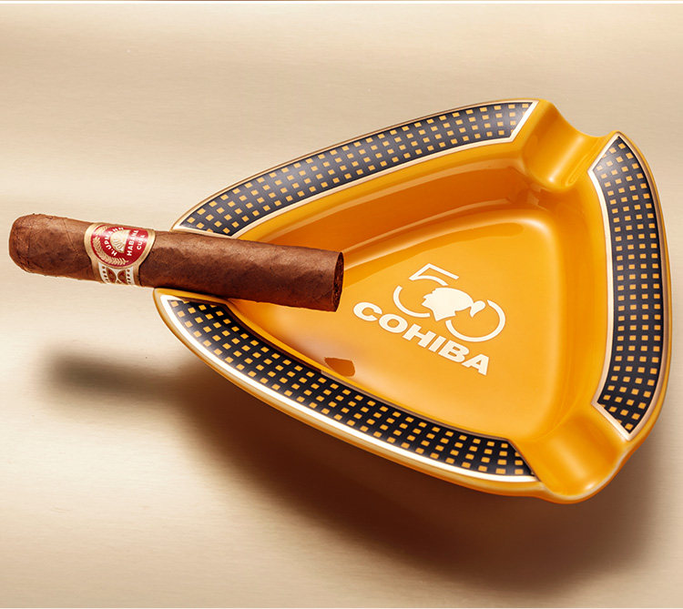 Cl Ashtray_13.jpg