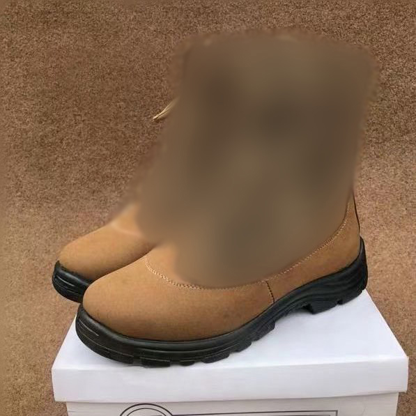 Winter desert anti-chill boots wool thickened mid-cylinder boot moulded solid sole rice color chill area snow boots