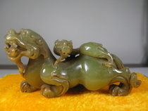 Han Dynasty Hetian Qingyu exquisite green dragon mother and child ornaments ancient jade old Jade bag old Hetian Jade friend Gao ancient jade