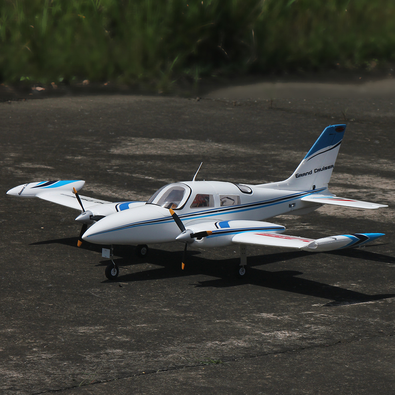 Dynam Cessna310 with a Wingspan of 1.3m, Twin Engines, Forward and Reverse Propellers, Realistic Electric Remote Control Fixed-Wing Aircraft