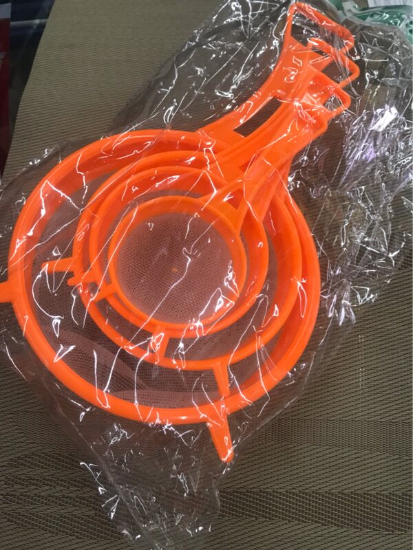 Plastic 4-Piece Mesh Sieve Flour Sieve Baking Tools