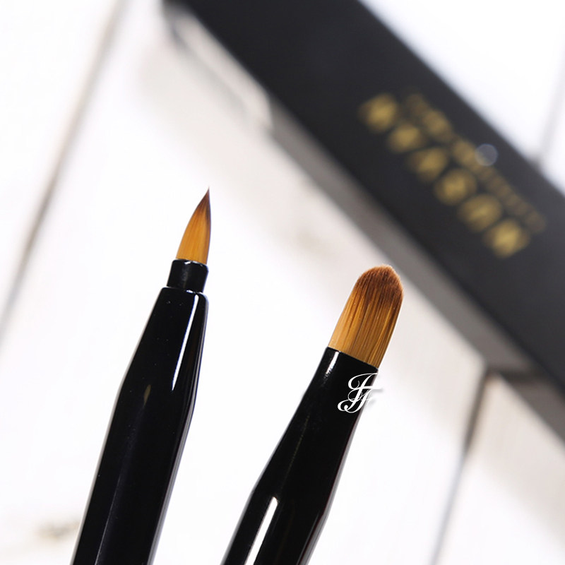 Japanese nusvan lip brush female portable lipstick brush double head stretching mini with cover beginner makeup brush dedicated