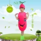 Một vườn rau trở thành một bộ trang phục đẹp. Quần áo biểu diễn rau của trẻ em Trang phục sân khấu cà tím ớt thời trang trẻ em cao cấp