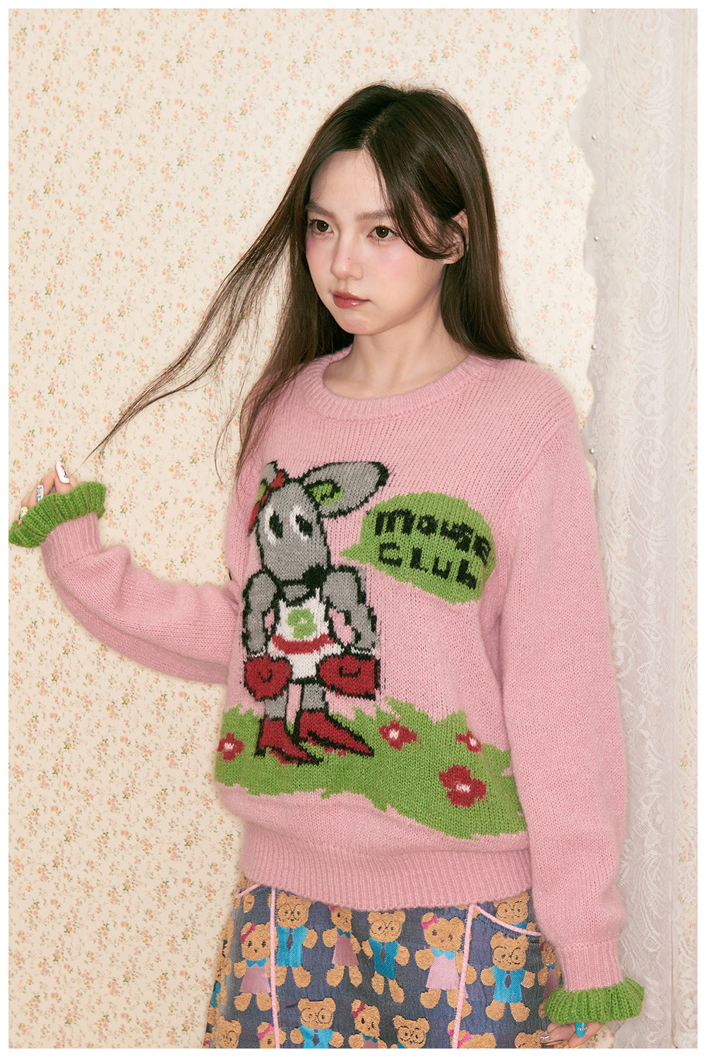 ピンクの小さなねずみ柄セーター 長袖 かわいいレトロな秋の装い