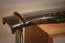 (Ink mark) Zhongni style) black paint) collection level Guqin) and Jinggutan