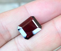 Natural iron magnesium aluminum garnet bare stone Mens square ring surface 11*13mm 6 66 carats full net flawless