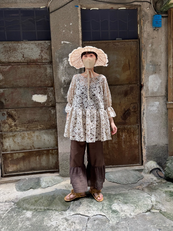 Exclusive Handmade Light Khaki Two-Tone French Elegant Edwardian Antique Lace Loose Babydoll Shirt Sun Protection Summer Exclusive Handmade Light Khaki Two-Tone French Elegant Edwardian Antique Lace Loose Babydoll Shirt Sun Protection Summer