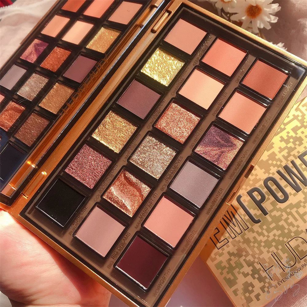 Палетка Lucky Gold Huda beauty 2022 Christmas новая 18-цветная палетка теней ED POWER