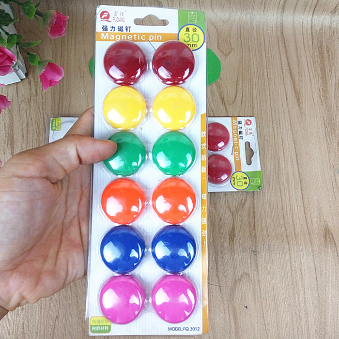Powerful magnetic suction single grain magnetic needle white board magnetic grain diameter 3CM color magnetic nail magnet