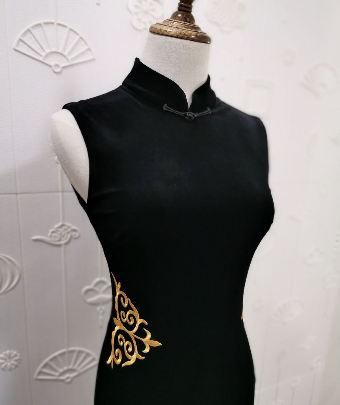 JULEE custom black velvet embroidered sleeveless slim fit and slim improved cheongsam