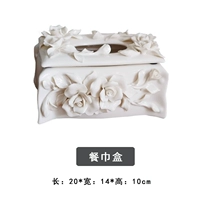 Коробка для салфеток в цветочном саду