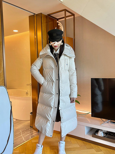 White super thick long leather down jacket for women 2025 winter new 95 white duck down waist slimming thickened jacket