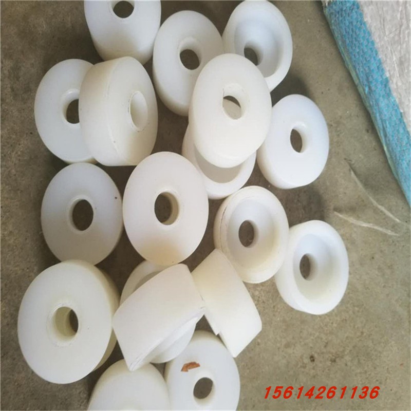 Manufacturers supply various sizes of MC nylon roller black PA66 wear-resistant roller door and window pulleys