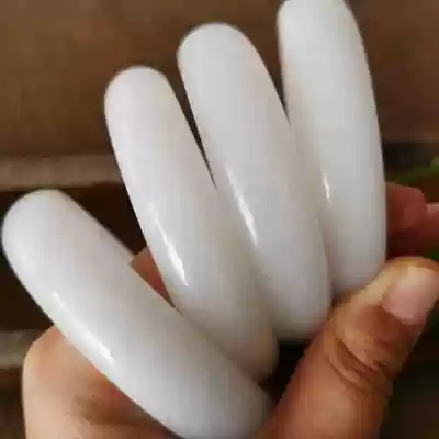 Inner Mongolia She Taiyu Ice White Little Girl Bracelet Net Red