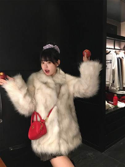 CC Pelz mittelalterliche Schwester großes Revers Waschbärpelz einfache Damen Winter neue Jacke jungen Stil