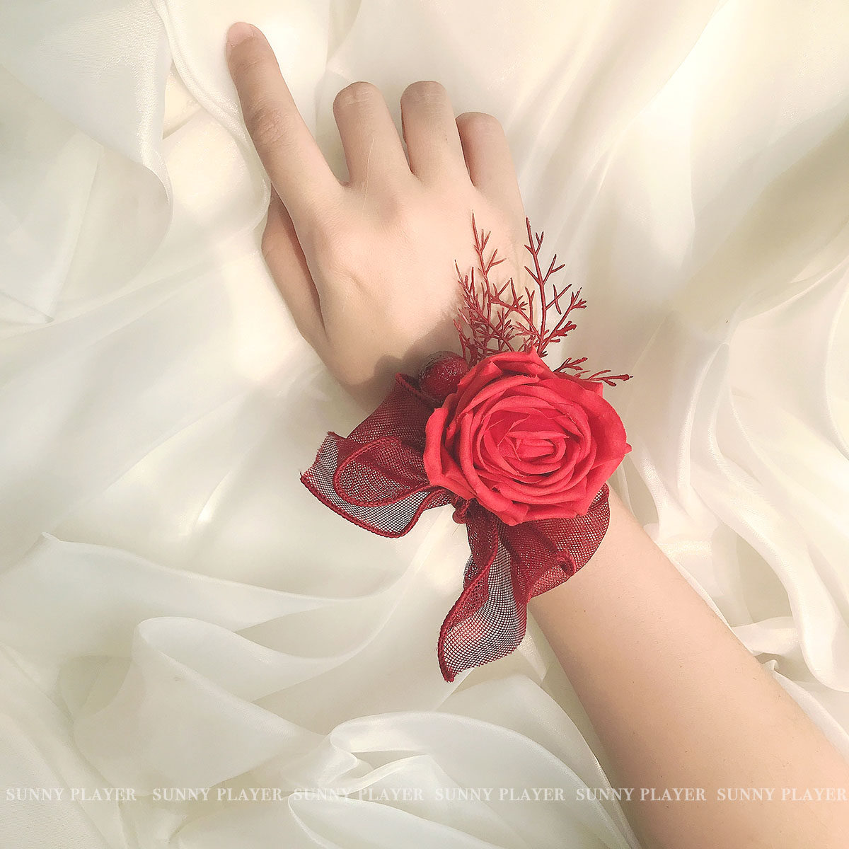 Bridal wrist flower Bridesmaid sister group hand flower Korean wedding popular big red wedding beautiful bracelet flower set