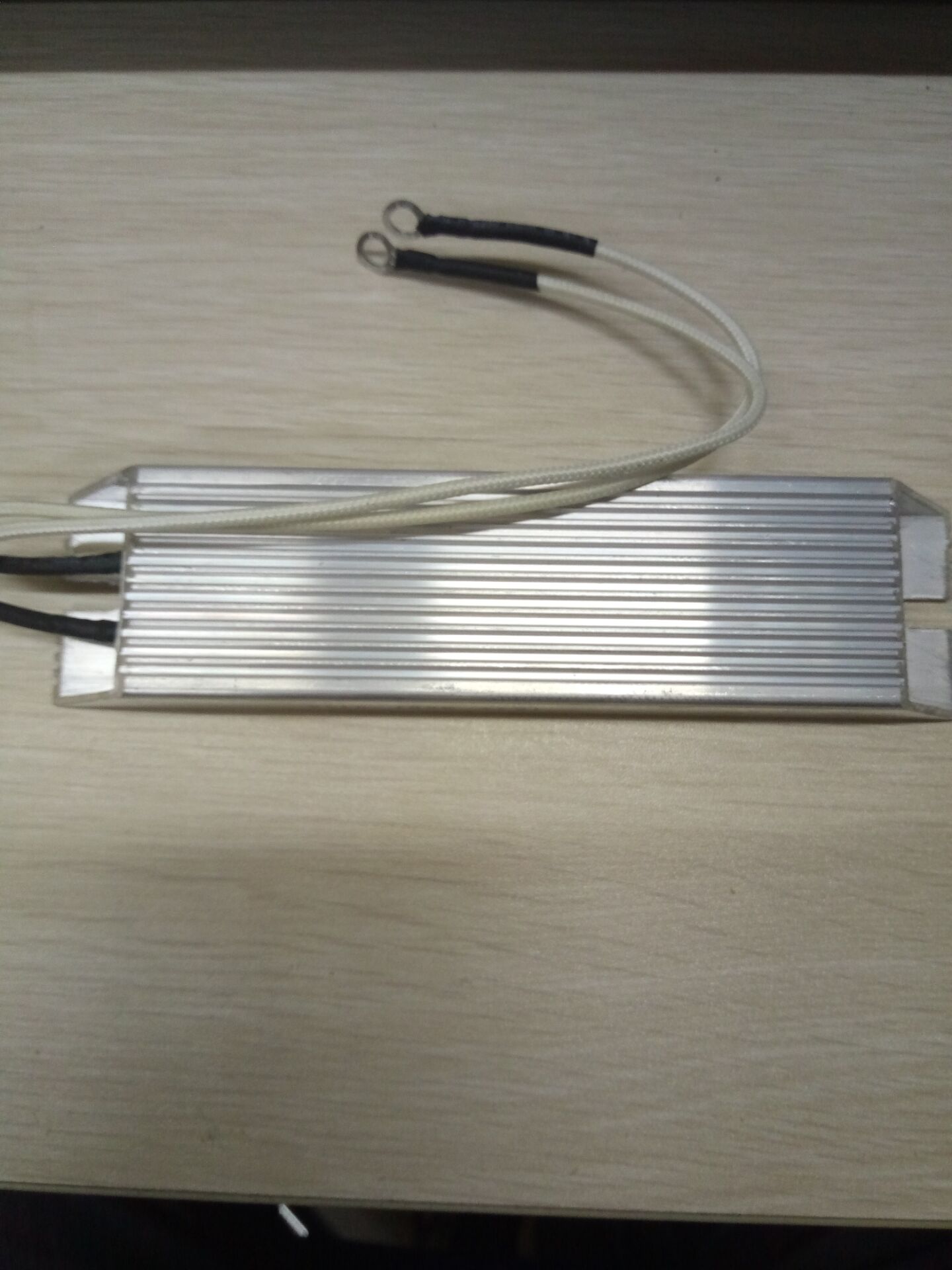 Lifeng Electronic Frequency Converter Brake Resistance aluminum shell RXLG 100W 200R 2 0 0 ohms 200 Ohm J
