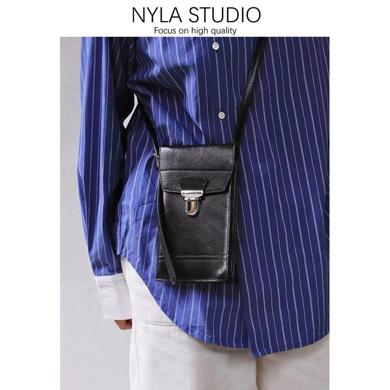 Gear Bag Mobile Phone Bag, First-Layer Cowhide Small Bag, Niche Design, Same Style for Men and Women, Cross-Body Shoulder Bag