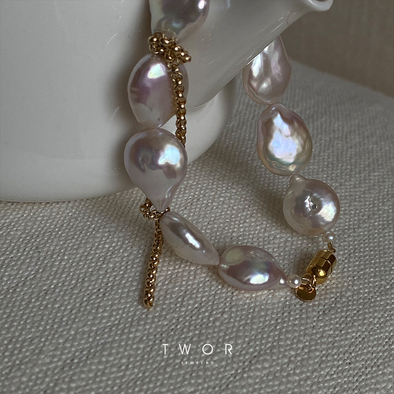TWOR natural texture Natural Baroque pearl Imported from the United States 14k gold bracelet magnetic buckle