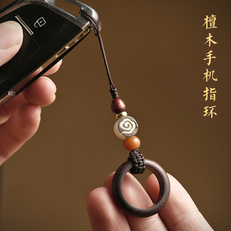 Vintage-Style Phone Chain Lanyard Short Version for Men and Women, Key USB Drive Sandalwood Ring Buckle Retro Handmade Pendant Anti-Lost Accessory