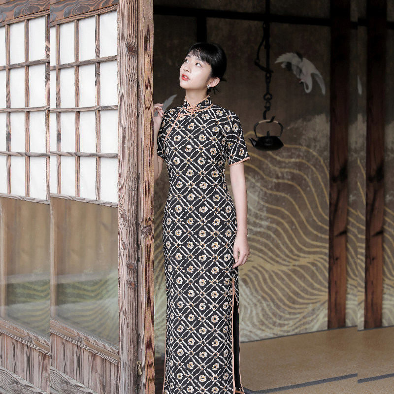 Jasmine qipao Spring autumn season 30% Lions without provincial full opening, long version of retro daily snow-spinning qipao Danfeng