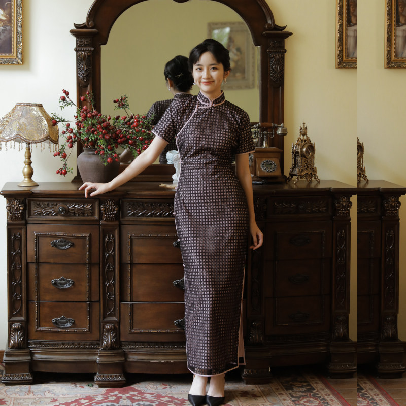 Jasmine Spring and Autumn Three - point sleeve all - open - length medium - long - plate retro - art lace gown thousands of knots