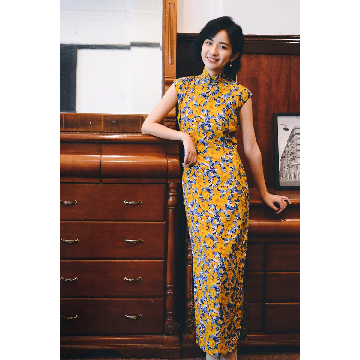 Momo cheongsam Small sleeve side zipper mid-length version retro daily print mercerized silk cheongsam Osmanthus honey