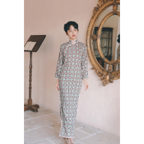 Jasmine cheongsam eight-point sleeve full open long retro literature and art everyday people silk cheongsam pine window