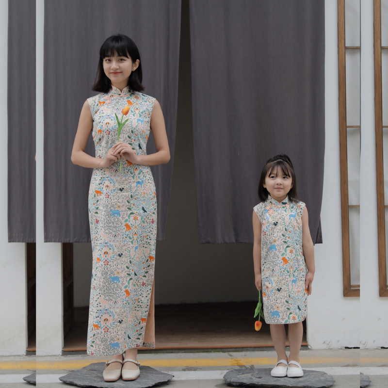 Momo cheongsam new product in May, completely sleeveless, retro daily printing linen parent-child cheongsam, secret garden