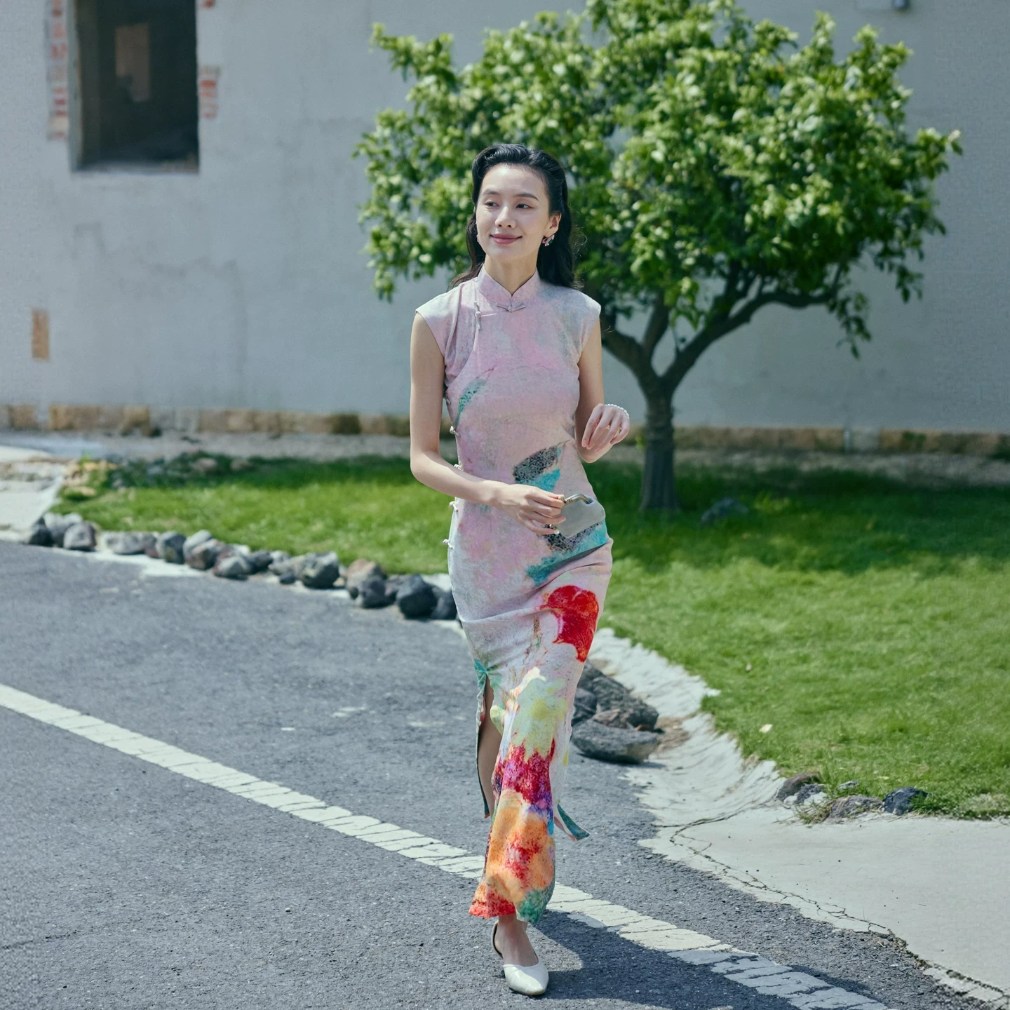 茉茉旗袍 Xia Xin small sleeves with darts and half placket, long version, retro daily positioning floral cotton silk, blooming flowers