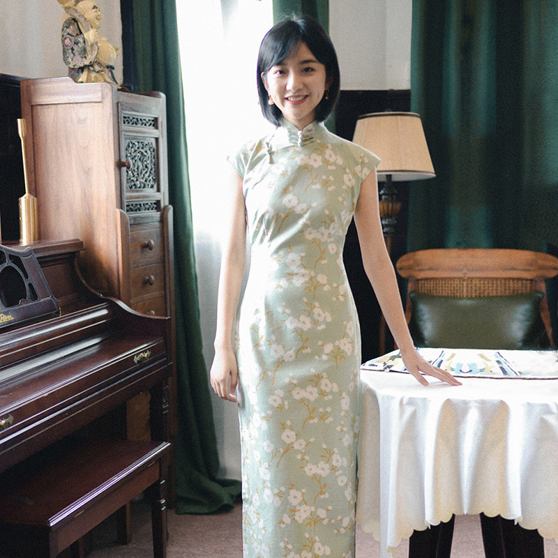 Momo spring and summer small sleeve side zipper mid-length version retro improved daily printing linen cheongsam green plum