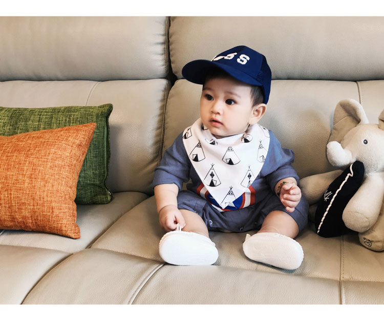 Khăn lau nước bọt cho bé Bộ ba bé bằng vải cotton đôi dày sơ sinh cung cấp khăn yếm cộng với nhung mùa xuân và mùa thu - Cup / Table ware / mài / Phụ kiện cốc uống nước cho bé