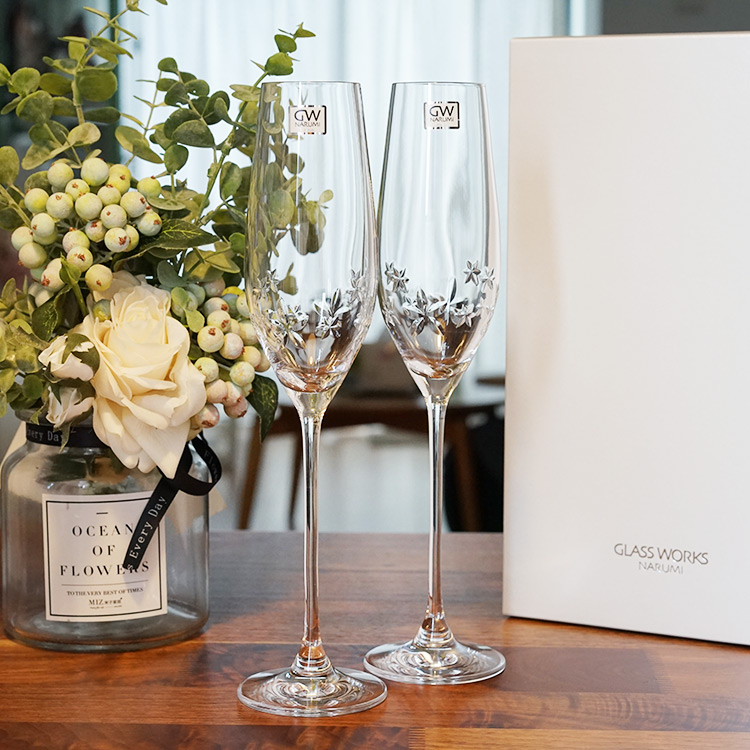 Spot Japanese imported Narumi singing starfish flower champagne glass wine goblet glass wine goblet gift box