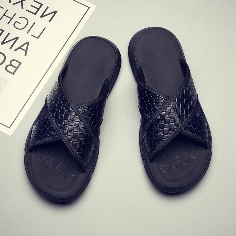 Tide Cards 2022 Summer New Fashion Slippers Outdoor Casual Sandals Men Street Pat Outside Wearing Non-slip Soft Bottom Line Tug