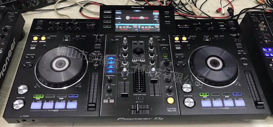 dj device DJ controller pioneer pioneer xdj-rx digital control machine dj big screen optical machine built-in sound card