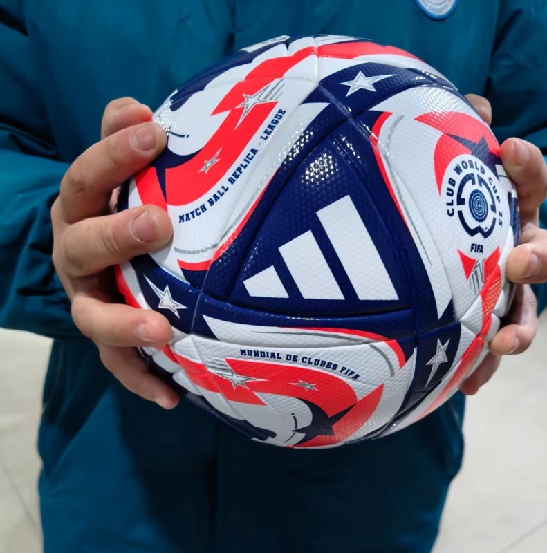Adidas No. 4 No. 5 Football Is Stable, Wear-Resistant, Highly Elastic, Seamless, Heat-Bonded, Same Style for Men and Women, Blue, White and Red Jd3824