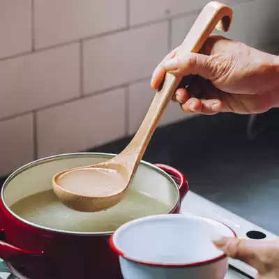 Tree can Japanese natural beech wood with hook large soup spoon porridge spoon wooden spoon environmental protection wooden log long handle soup scoop