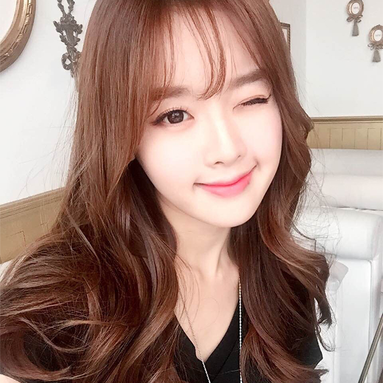 Perruque ANNA LUO  .  Les cheveux longs - Ref 2607394 Image 25