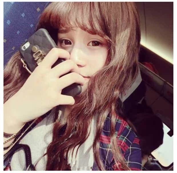 Perruque ANNA LUO  .  Les cheveux longs - Ref 2607341 Image 27