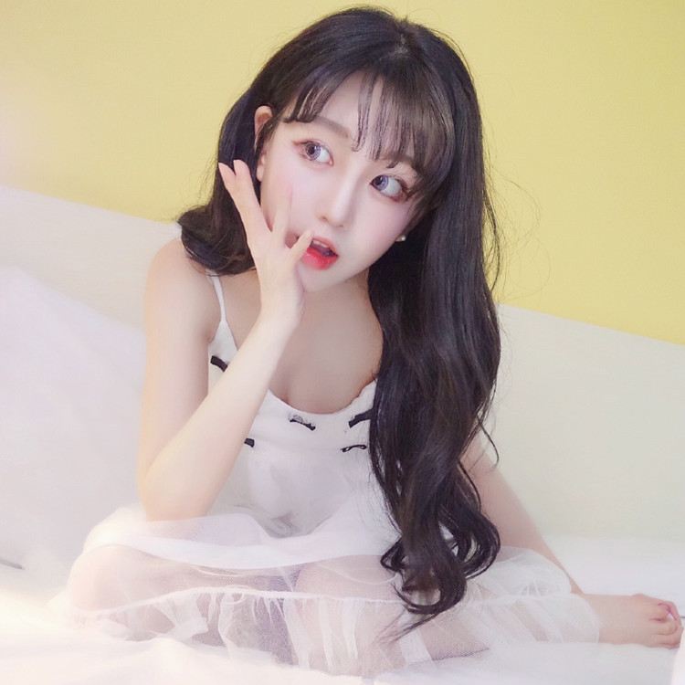 Perruque ANNA LUO  .  Les cheveux longs - Ref 2607379 Image 21