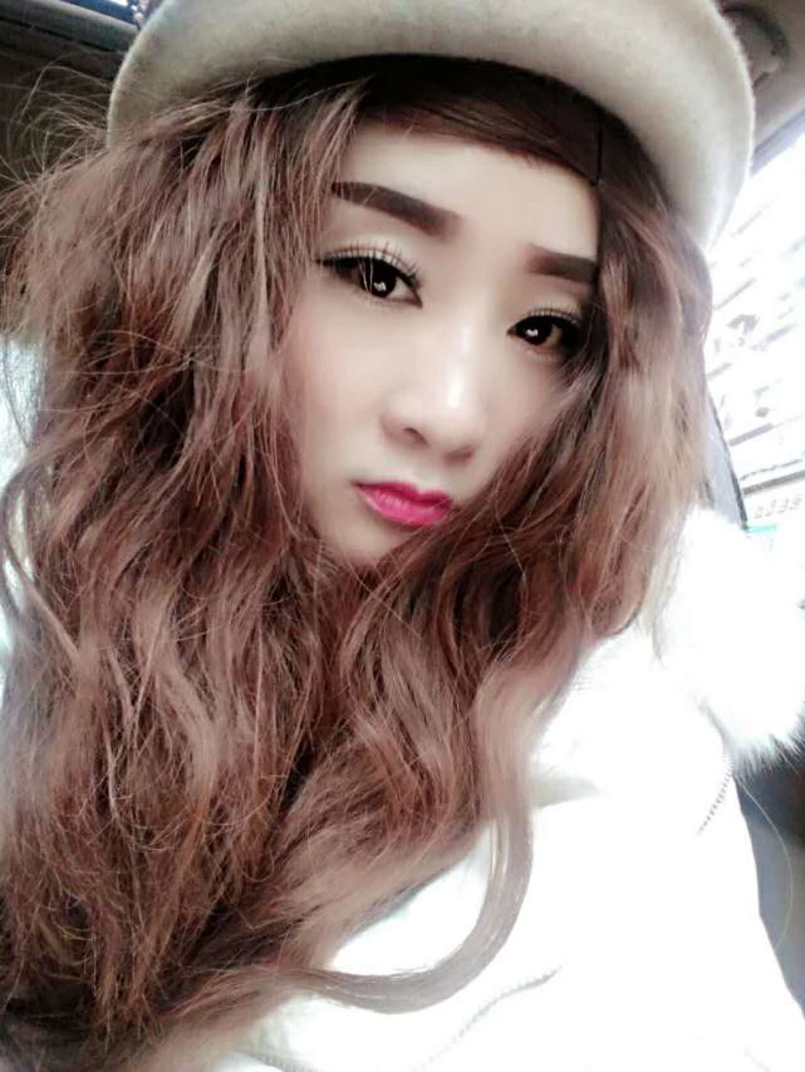 Perruque ANNA LUO  .  Les cheveux longs - Ref 2607382 Image 16