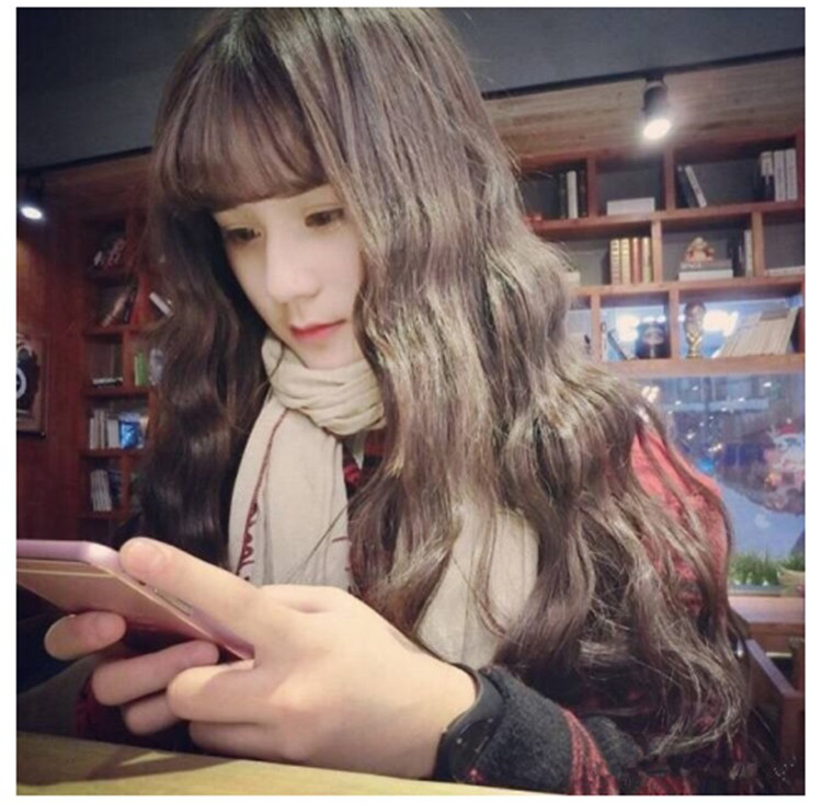 Perruque ANNA LUO  .  Les cheveux longs - Ref 2607341 Image 26