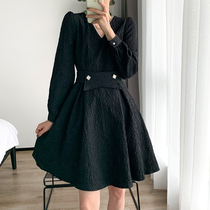 Long sleeve dress autumn 2021 new womens early autumn V collar black temperament small man French skirt